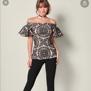 VENUS Flocked Ruffle Sleeve Top (M)